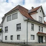 Nguyen Und Le