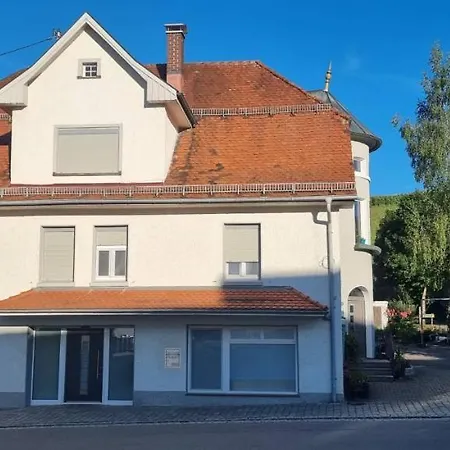 Apartment Nguyen Und Le *