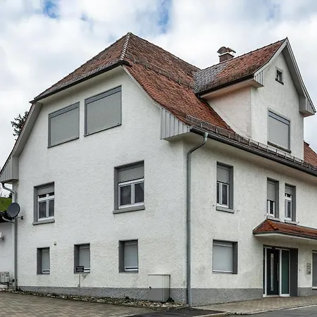 Nguyen Und Le
