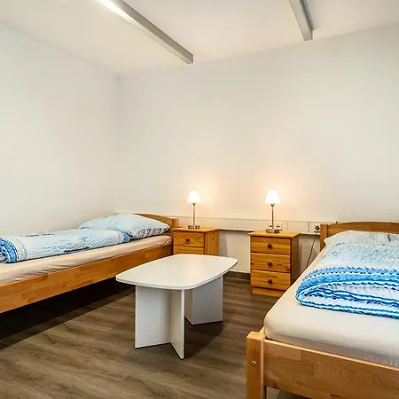 Nguyen Und Le * Neukirch (Tubingen)