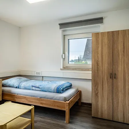 Nguyen Und Le * Neukirch (Tubingen)