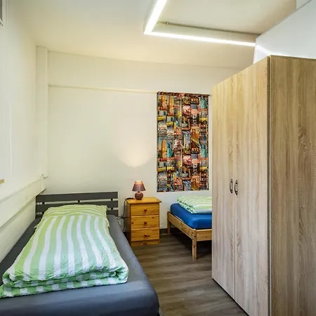 Nguyen Und Le Neukirch (Tubingen)